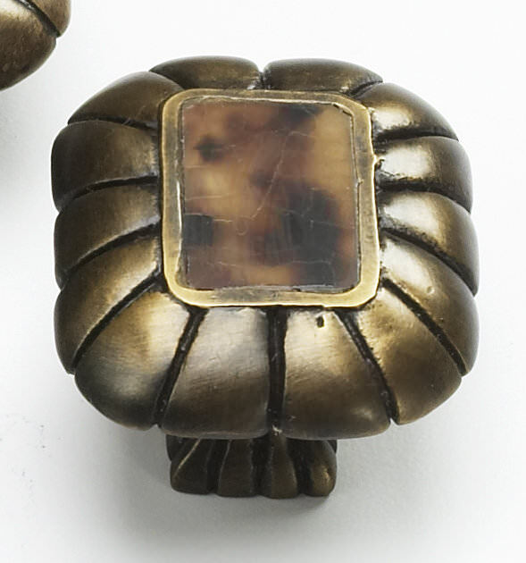 Schaub and Company 851 Maitland-Smith Design 1-1/2 Inch x 1-1/4 Inch Designer Cabinet Knob